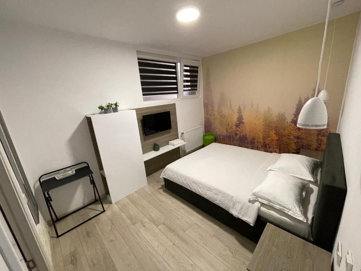 Pensiunea Prestige House Curtea de Argeş Exterior foto