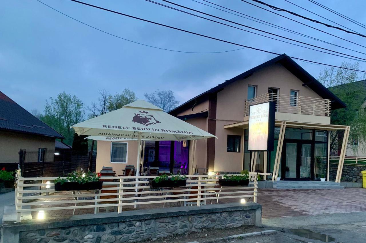 Pensiunea Prestige House Curtea de Argeş Exterior foto